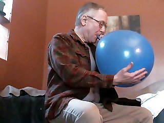 free video gallery big-balloon-hump-pop-jack-and-cum-2-21-balloonbanger